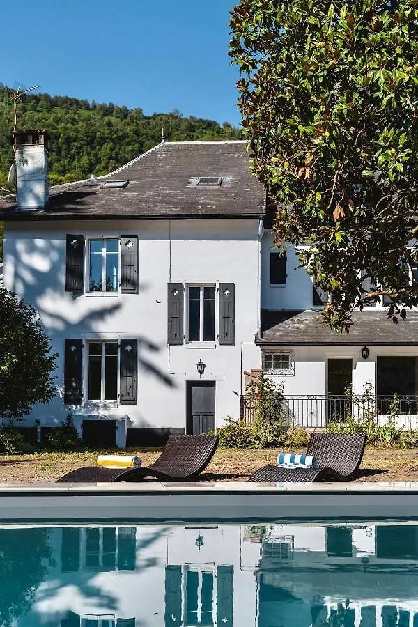 Luxury Pyrenees Villa, Tourmalet, Gardens, Gym Adast